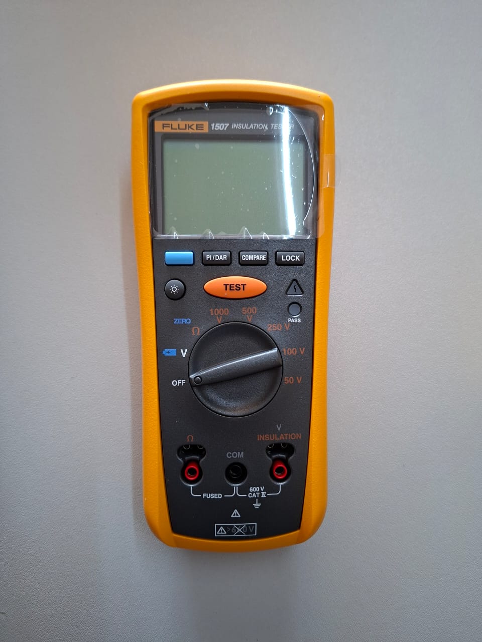 Fluke 1507 insulation tester